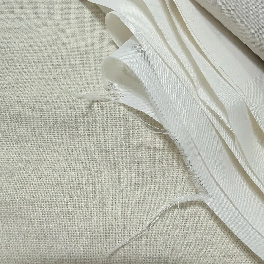 Set Of‎ 2 Cream Sheer Curtain Panels 56 x 83 Embroidered Floral Rod Pocket